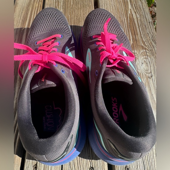 Brooks Ghost 15 Pink and Purple Running Sneakers Walking Shoes Long Distance - Picture 5 of 7